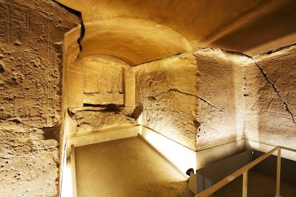 Tempio ricostruito di Ellesyia nel Museo Egizio di Torino, Italia.