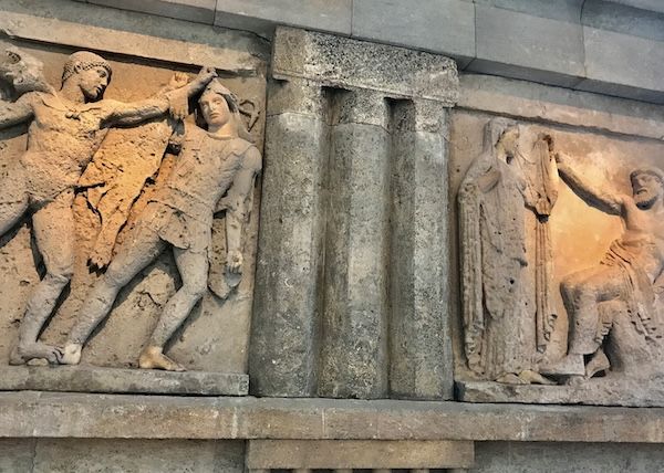 bassorilievo fenicio museo salinas Palermo
