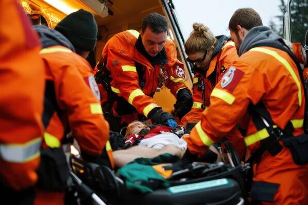 squadra di soccorso in azione
