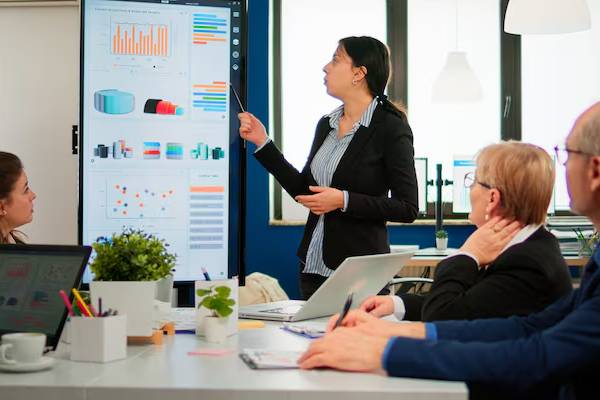Persone in una riunione di lavoro